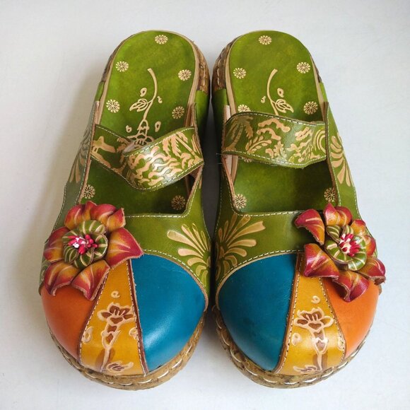 Women's Leather Flower Boho Sandals and Coin Purse Wristlet - Picture 8 of 16